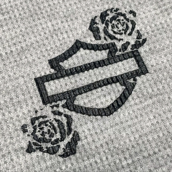 NWT Harley Davidson Women's Fireside Roses Thermal Henley Gray Size 1W - Picture 5 of 8